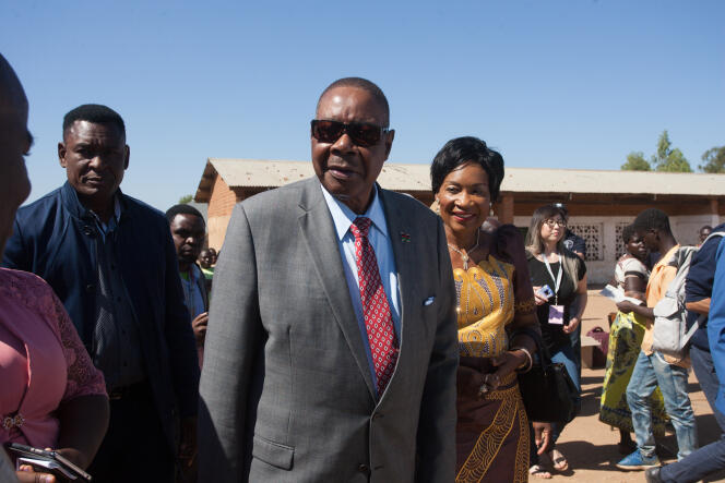 Le président du Malawi Peter Mutharika et son épouse, à Goliati, dans le sud du pays, le 21 mai 2019.