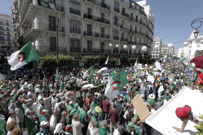 Manifestation à Alger contre le régime, le 31 mai.