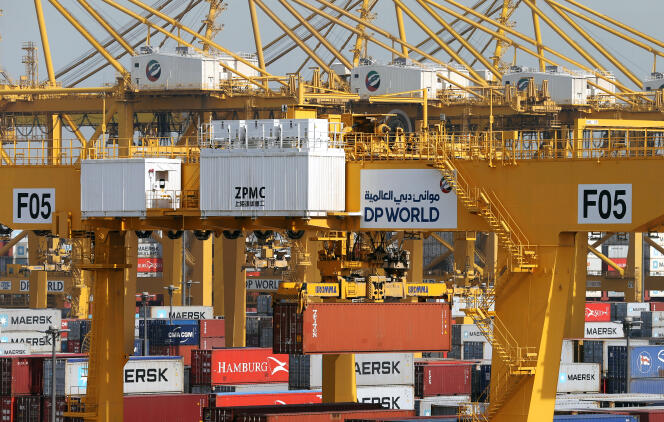 Jebel Ali, le gigantesque port à conteneurs de Dubaï, est également affecté par le bannissement du Qatar.