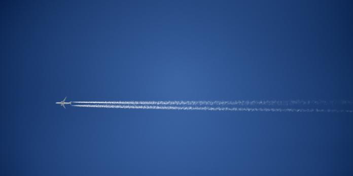 Pourquoi La Honte De Prendre L Avion Inquiete Les Compagnies Aeriennes