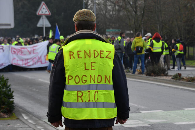 Manifestation de « gilets jaunes » le 12 janvier à La Rochelle.