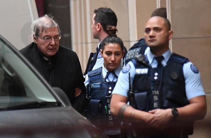 Le cardinal George Pell arrive à la Cour suprême de l’Etat de Victoria, à Melbourne, en Australie, le 6 juin.