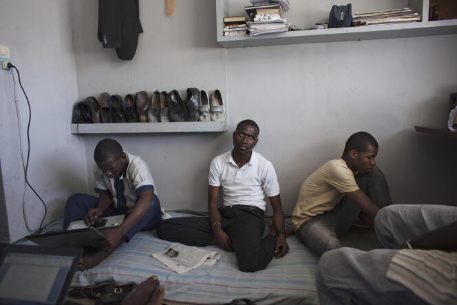 Des étudiants de l’université Cheikh-Anta-Diop, à Dakar, au Sénégal, en avril 2013.