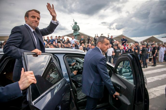 Emmanuel Macron et les classes populaires, une rupture durable 654b18c_z5-sn6QzzNXanpnuh7uDPRMu