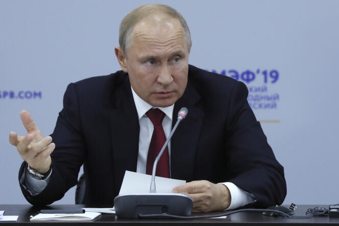 Le président russe, Vladimir Poutine, au Forum économique international de Saint-Pétersbourg, le 7 juin.