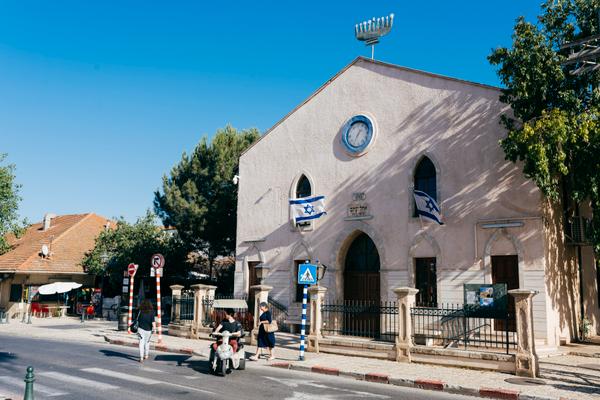 La synagogue Ohel Yaakov, établie en 1886 par le baron Edmond de Rothschild, dans le centre de Zikhron Yaakov, le 29 mai.