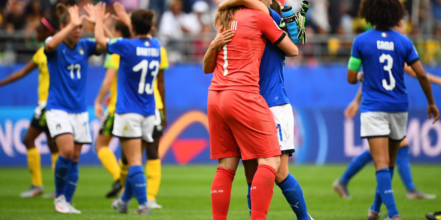 Coupe Du Monde Feminine 2019 Le Bresil Bat L Italie Et Fonce Vers Les Bleues