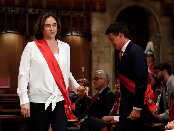 Manuel Valls Contribue Au Maintien D Ada Colau A La Mairie De Barcelone