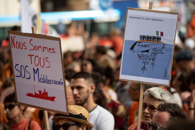 A Marseille, le 6 octobre 2018, manifestation de soutien au bateau de sauvetage « Aquarius » affrété par l’ONG SOS Méditerranée et Médecins sans frontières (MSF).