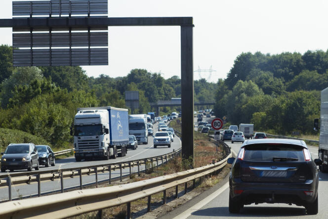 Les voitures des particuliers polluent plus que l’ensemble des poids lourds et des véhicules utilitaires qui sillonnent les routes de France.