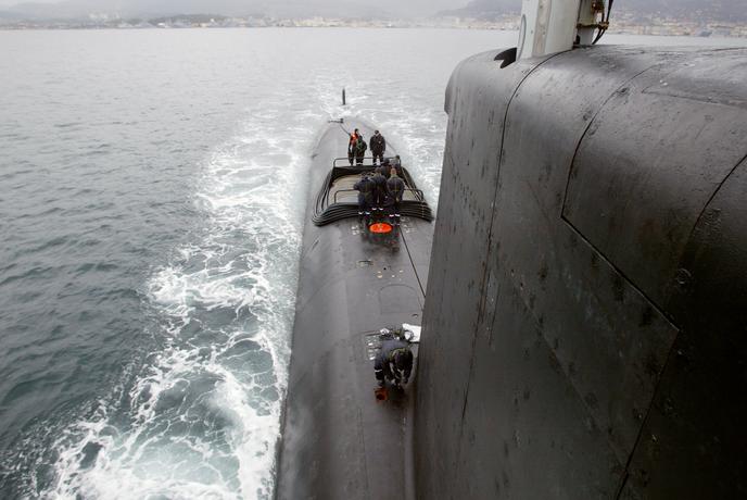 La France Désarme Le Saphir Son Premier Sous Marin - 