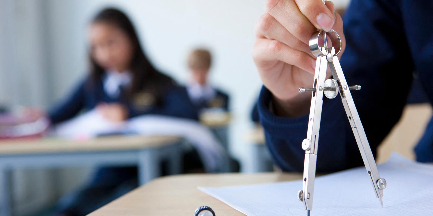 Bac 2019 Mathématiques Le Corrigés De La Série S - 