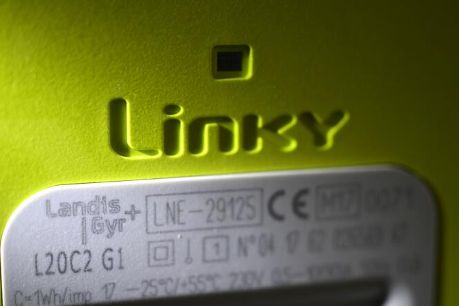 Linky, ce « compteur intelligent », dont l’installation est pilotée par Enedis, qui permet de relever à distance et en direct la consommation en électricité des clients