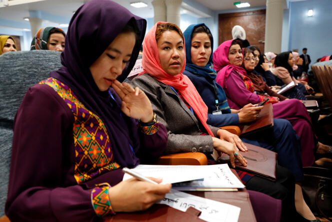 Lors d’une assemblée consultative de femmes, à Kaboul, le 29 avril.