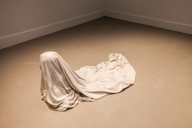 « Tell My Mother Not to Worry » (2012), de Ryan Gander, œuvre exposée à « Distance intime », au Mo.Co Hôtel des collections, à Montpellier.