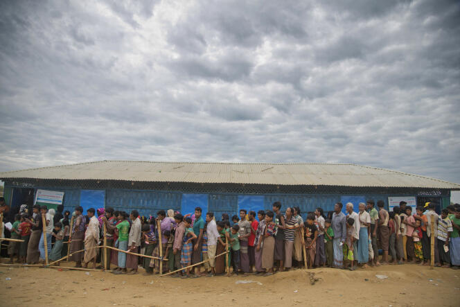 Des Rohingya ayant fui la Birmanie, en 2017 dans un camp à Ukhiya, dans le district de Cox’s Bazar, au Bangladesh.