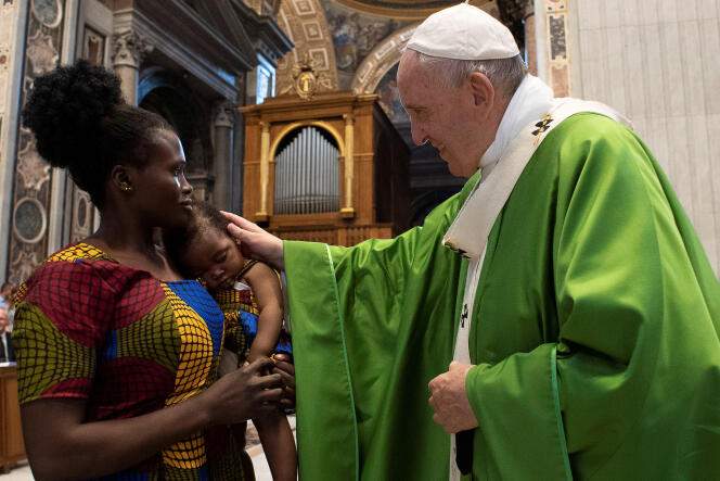 Le pape François lors de la messe « pour les migrants » donné à la basilique Saint-Pierre, à Rome, le 8 juillet 2019.