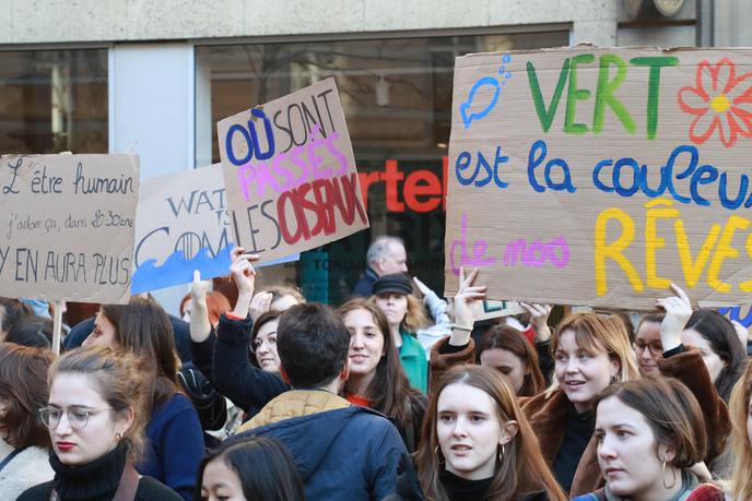 Demonstration against climate change before the Ministry of Ecology, February 15 in Paris.