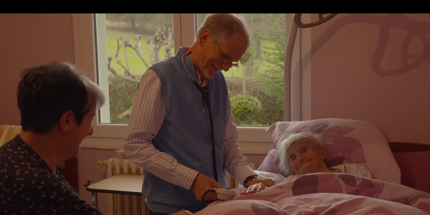 Un docteur et une patiente