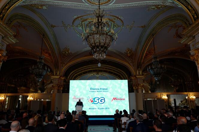 Le président de Monaco Telecom, Etienne Franzi, lors de la conférence de lancement du tout nouveau réseau mobile 5G, à Monaco, mardi 9 juillet.