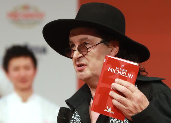 Marc Veyrat, durante la ceremonia de entrega de los premios Michelin en La Seine musicale en Boulogne-Billancourt, en febrero de 2018.