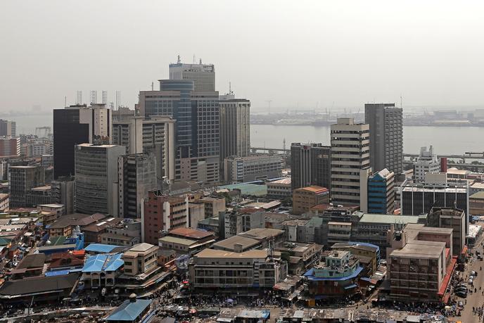Lagos Megapole Tentaculaire Du Nigeria S Enfonce Dans Les Eaux