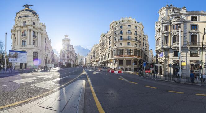Carrefour des rues Alcala and Gran Via, à Madrid. En 2018, les prix ont bondi de 15 % en moyenne dans la capitale espagnole.