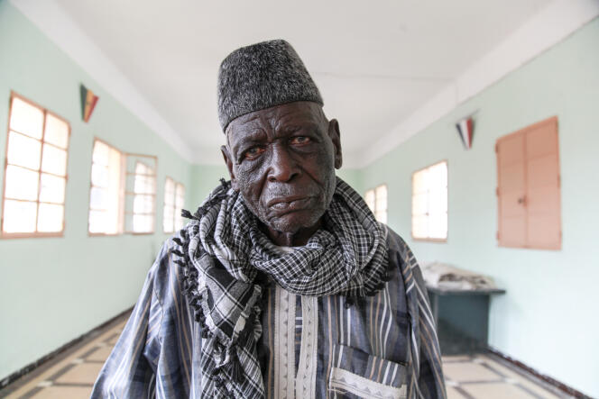 Sadio Coulibaly (ici en 2018 à Saint-Louis) a grandi au Soudan francais (actuel Mali). Incorporé a Bamako en 1942, il a participé a la seconde guerre mondiale durant quelques mois en France avant d’être envoyé en Indochine puis en Algérie.