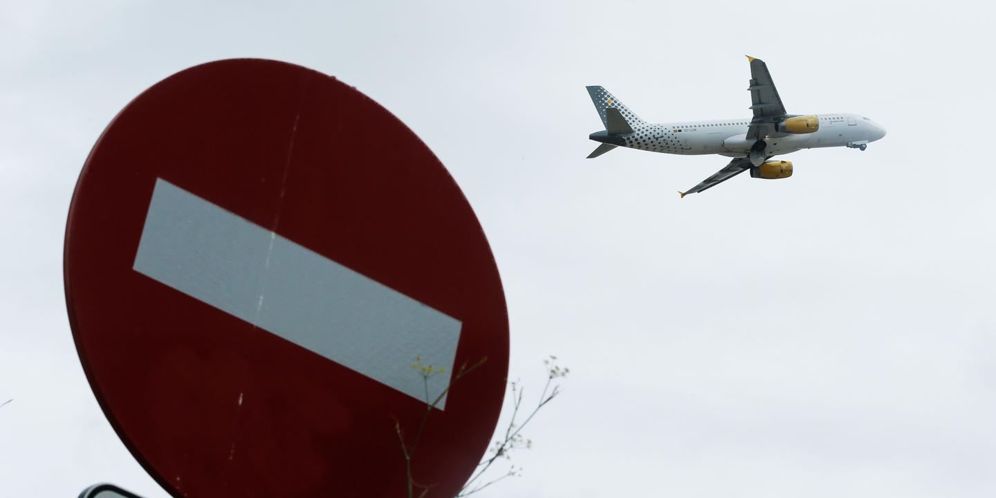 L Ecotaxe Sur Les Billets D Avion Sera Une Entrave De Plus A L