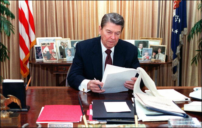 Ronald Reagan à la Maison Blanche en janvier 1988.