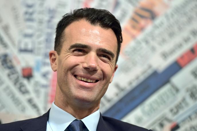 Un Ex Ministre Italien Devient Charge De Mission A Matignon Et La Classe Politique Italienne Crie A La Trahison