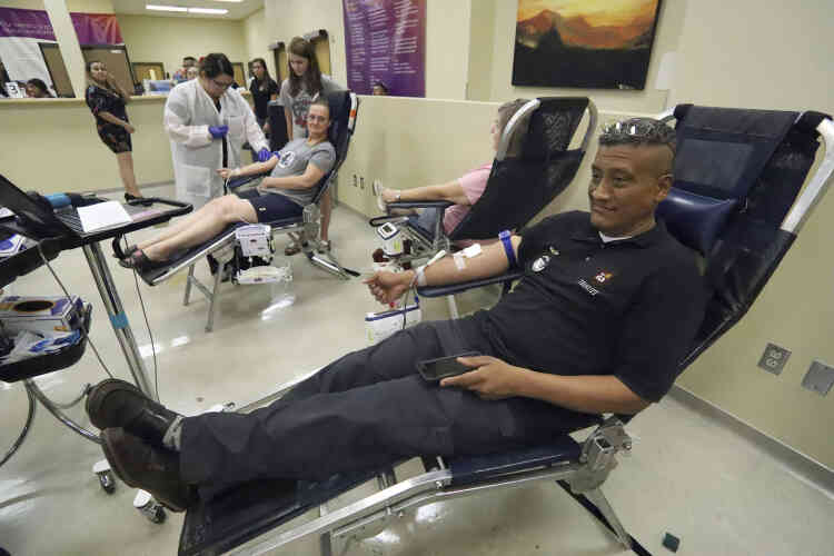 Les habitants d’El Paso ont afflué pour donner leur sang afin de venir en aide aux victimes.