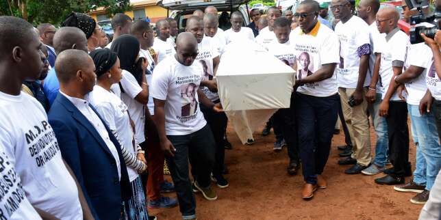 Enseignant guinéen tué en France: cérémonie d'hommage dans une université de Conakry