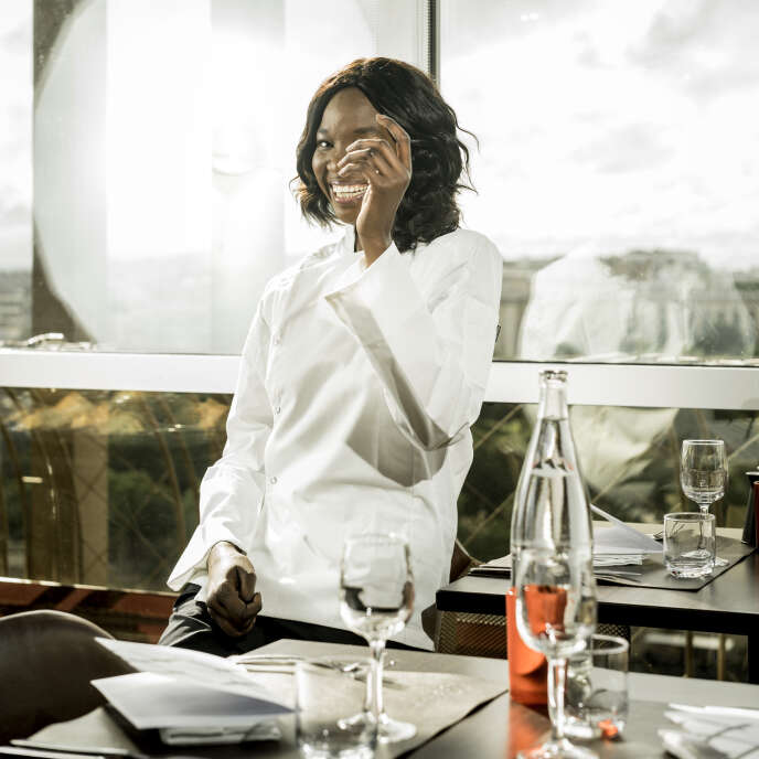 Woury Niang, au 58 Tour Eiffel, un restaurant dirigé par Thierry Marx, à Paris, le 7 juin.