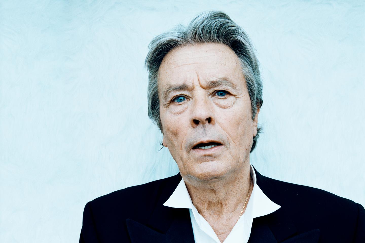 Death of Alain Delon: Macron and others pay tribute