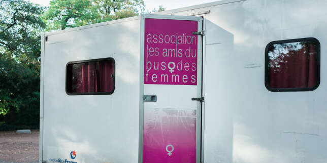 Il y a 25 ans, des prostituées parisiennes avaient créé leur propre association de lutte contre le sida. Aujourd’hui, Le bus des femmes est en crise. Au point d’avoir été placé en redressement judiciaire https://www.lemonde.fr/societe/article/2019/08/12/a