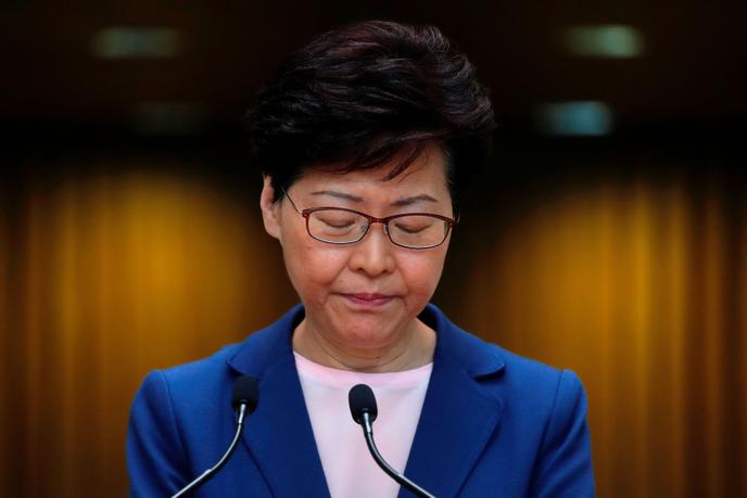 Chef de l’exécutif hongkongais, Carrie Lam s’adresse aux médias, le 9 juillet 2019, à Hongkong.