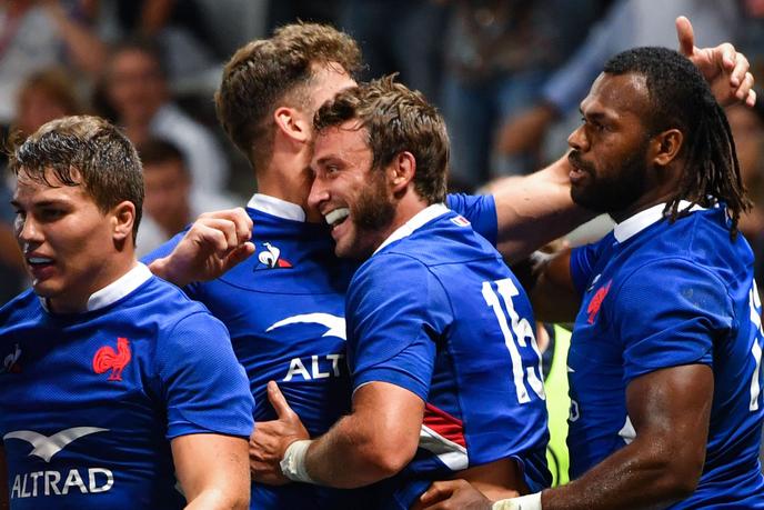 Rugby Maxime Médard fête son doublé contre l’Ecosse, le 17 août à Nice.