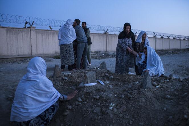 Dans le cimetière de Ghala Kadoro, à Kaboul, le 18 août.