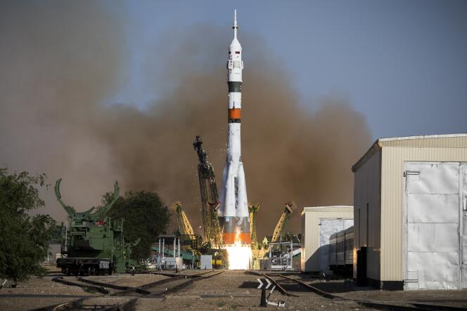 La fusée Soyouz a été lancée jeudi pour rejoindre la Station spatiale internationale.