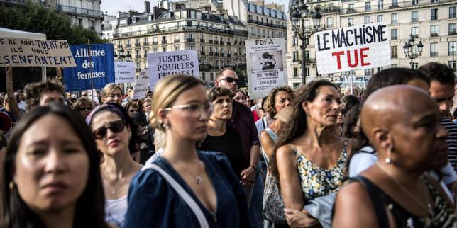 Féminicide : La mairie de Paris rend hommage aux victimes et interpelle le gouvernement