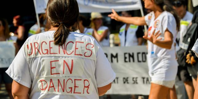 Chez les médecins urgentistes, la tentation du départ vers le privé
