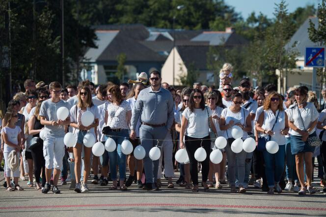 Marche blanche en honneur de Steve Maia Caniço le 31 août, à Treillière.