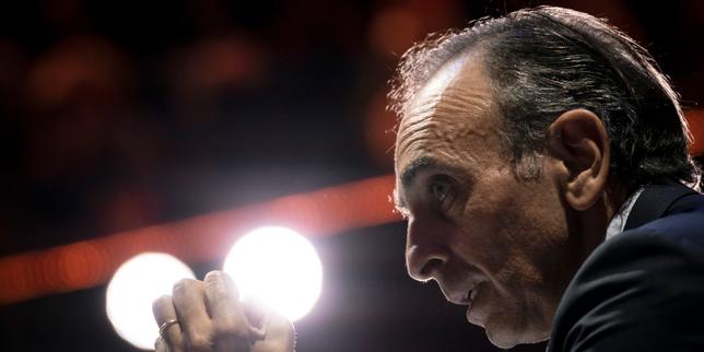 Contre la haine, ces militants qui s’attaquent à la pub