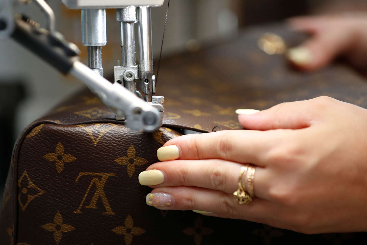 Louis Vuitton recrute pour augmenter ses capacités de production
