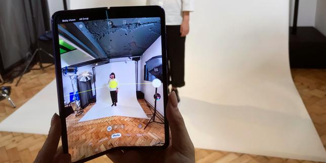 Quelques mois après un premier échec, Samsung repart à l’aventure avec son téléphone pliant