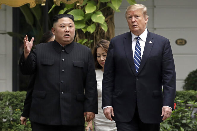 Le président américain Donald Trump et le leader nord-coréen Kim Jong-un le 28 février 2019 à Hanoï.