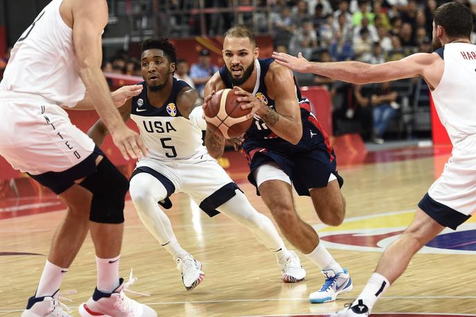 Evan Fournier et l’équipe de France créent l’exploit face aux Américains en quarts de finale du Mondial en Chine.