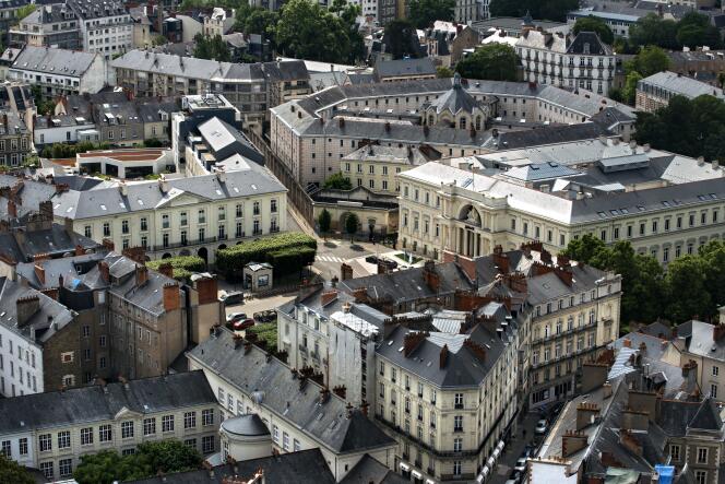 Nantes (Loire-Atlantique), la nouvelle star du marché immobilier 2019 ? Vue aérienne de la ville prise depuis la tour de Bretagne.
