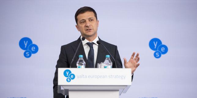 A Kiev, le président Zelensky disserte sur le « bonheur » de l’Ukraine